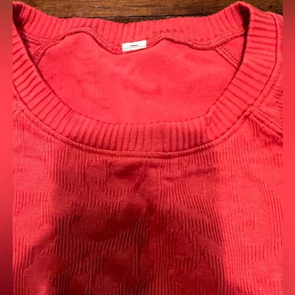 lululemon shirt - Picture 2 of 12
